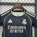 Kit Infantil Real Madrid Visitante 25/26