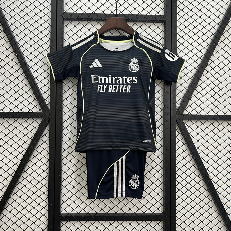 Kit Infantil Real Madrid Visitante 25/26