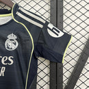 Kit Infantil Real Madrid Visitante 25/26